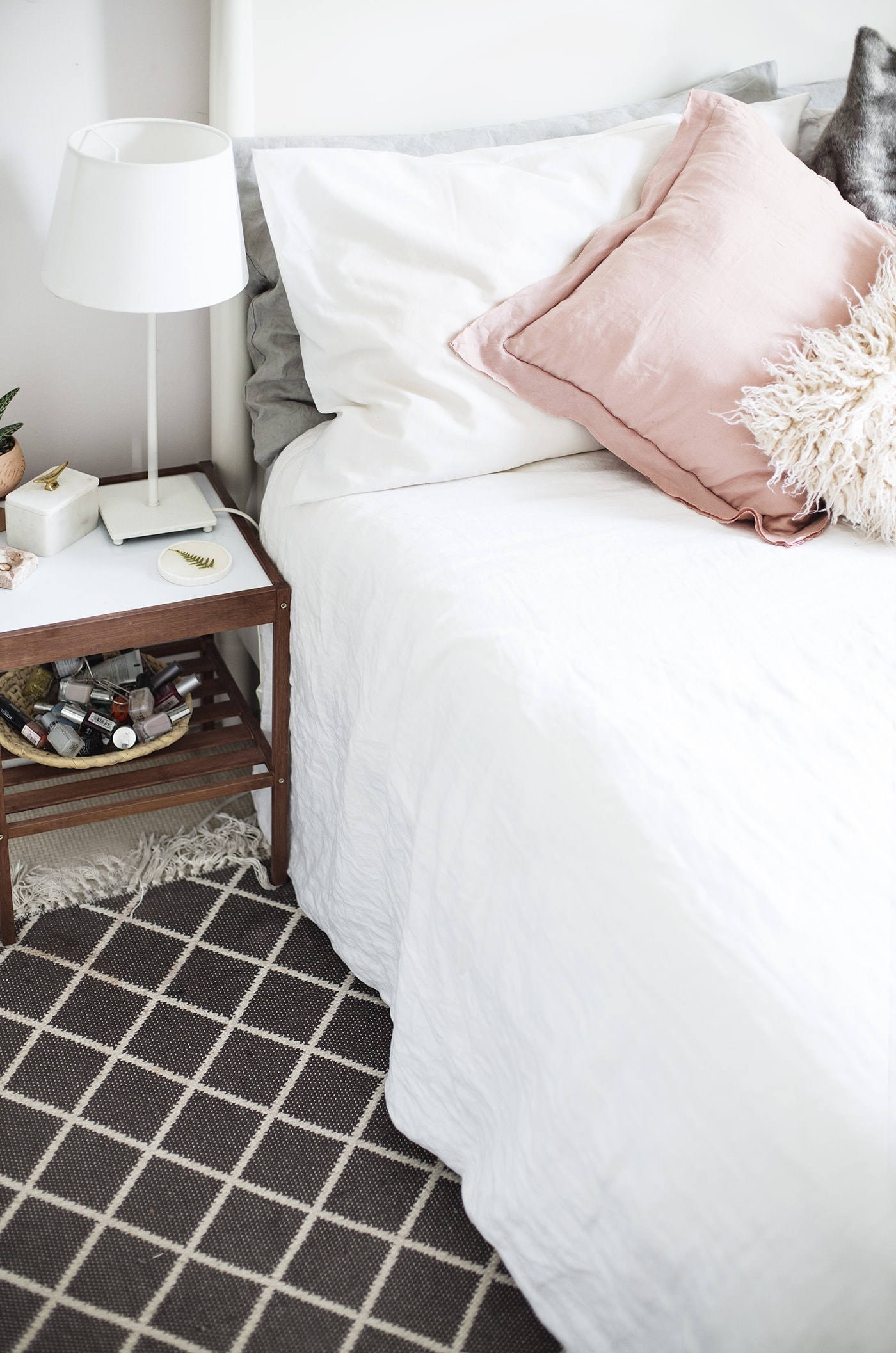 rugs in the home | carpetright | diamond rug in the bedroom