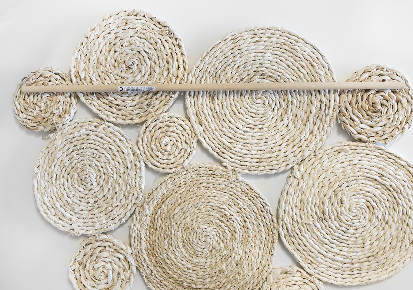 DIY Raffia Wall Hanging