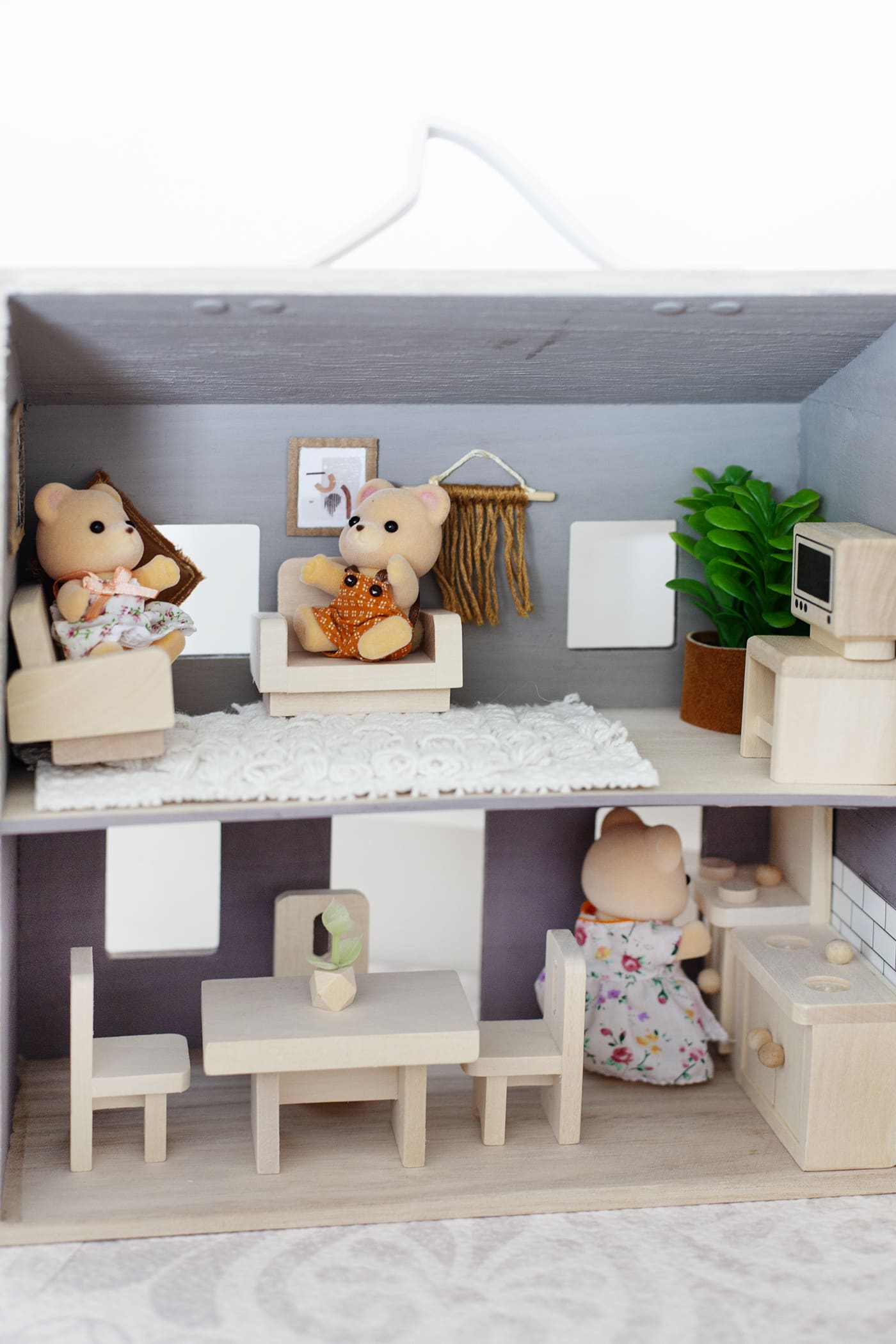 DIY Dolls House