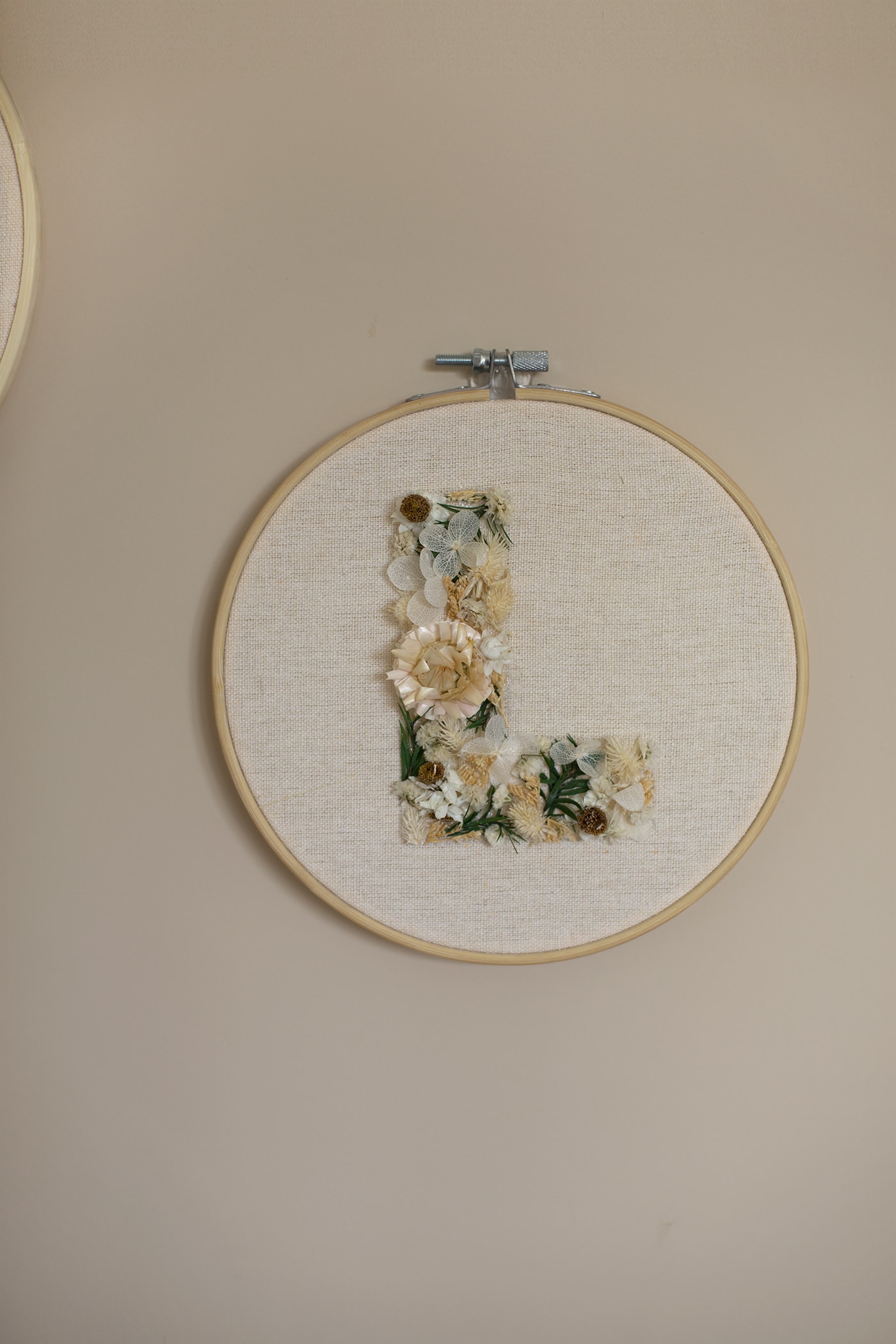 DIY Dried Flower Monogram