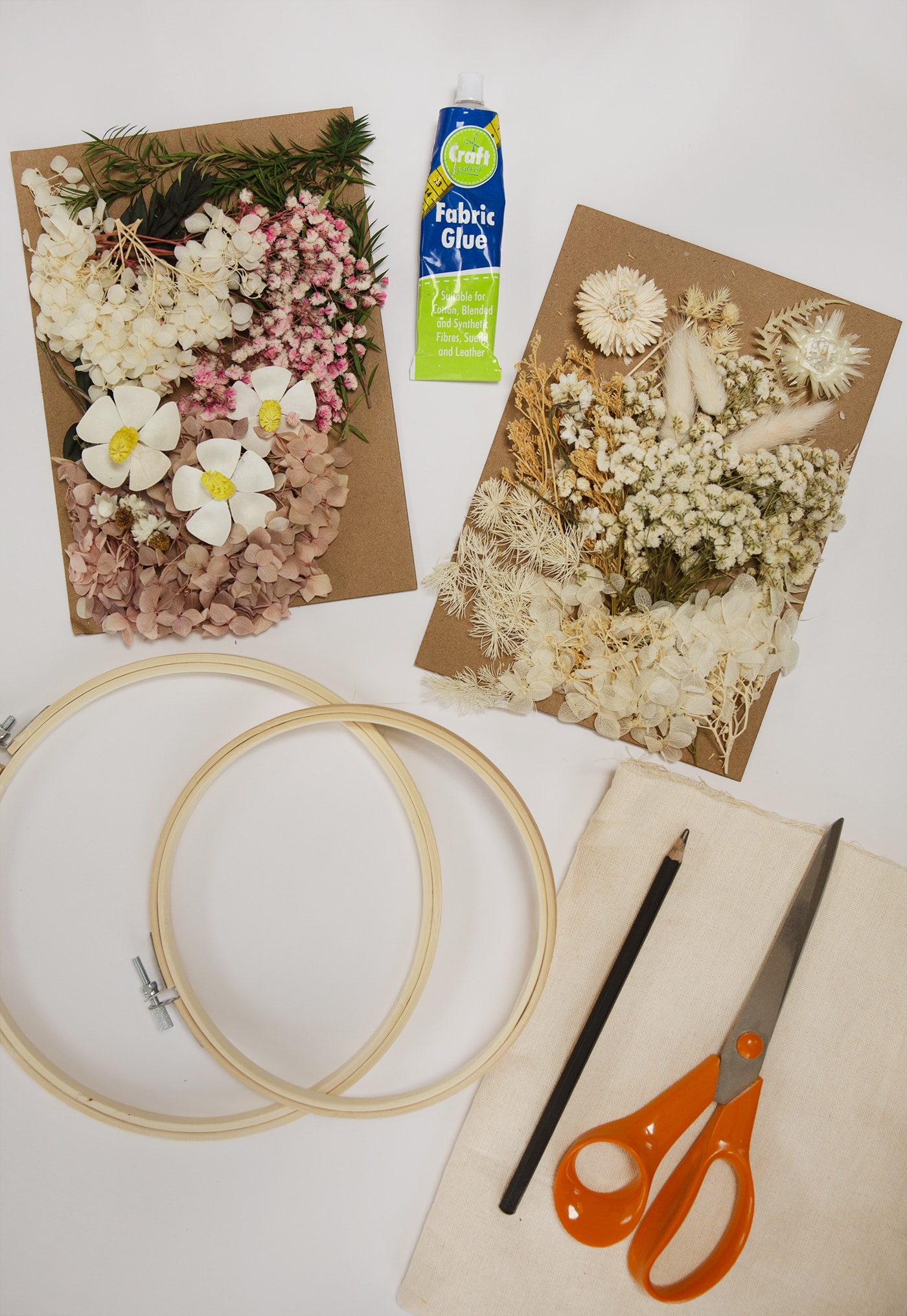 DIY Dried Flower Monogram