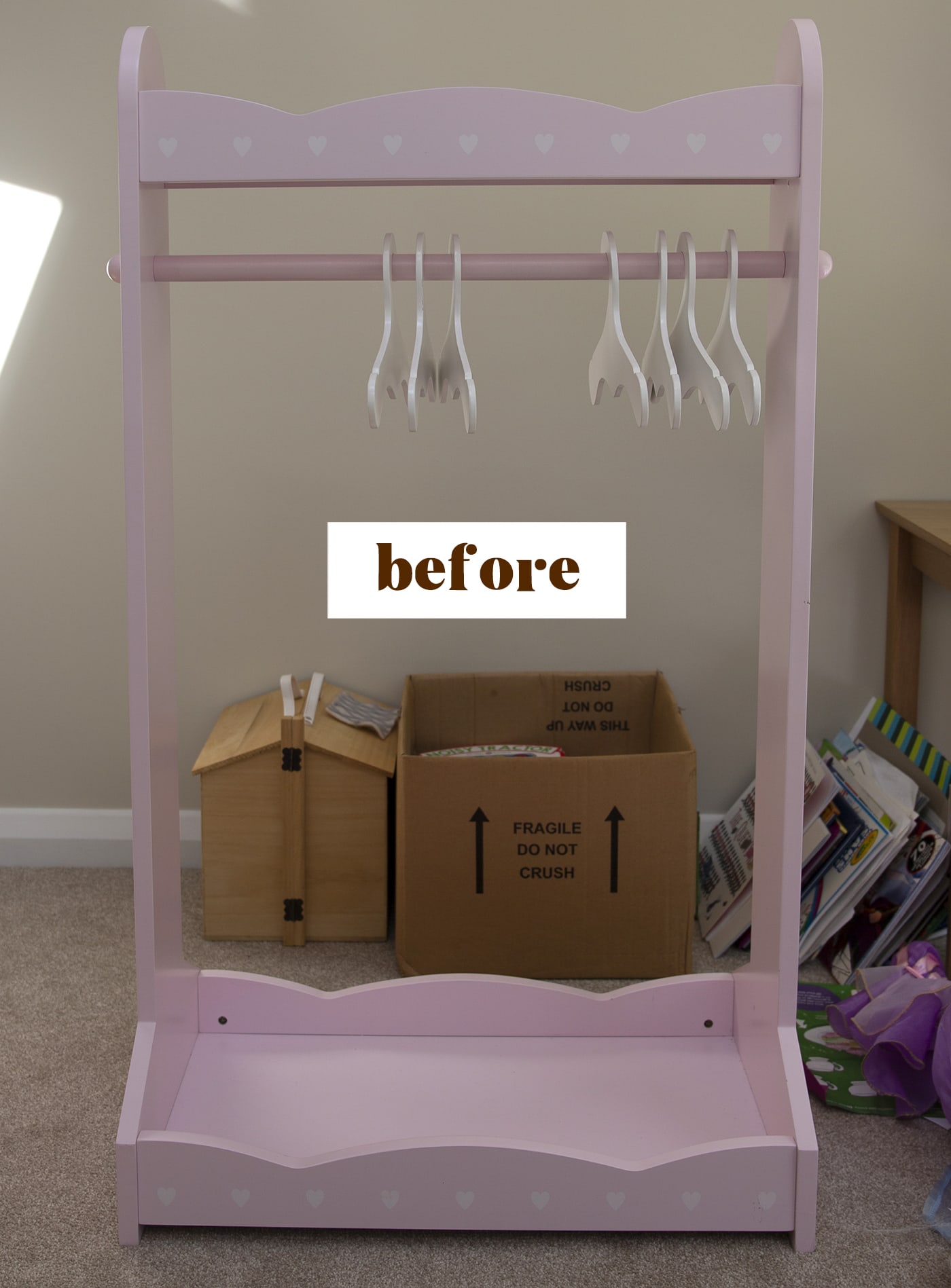 Kid's Clothes Hanger Upcycle | The Lovely Drawer