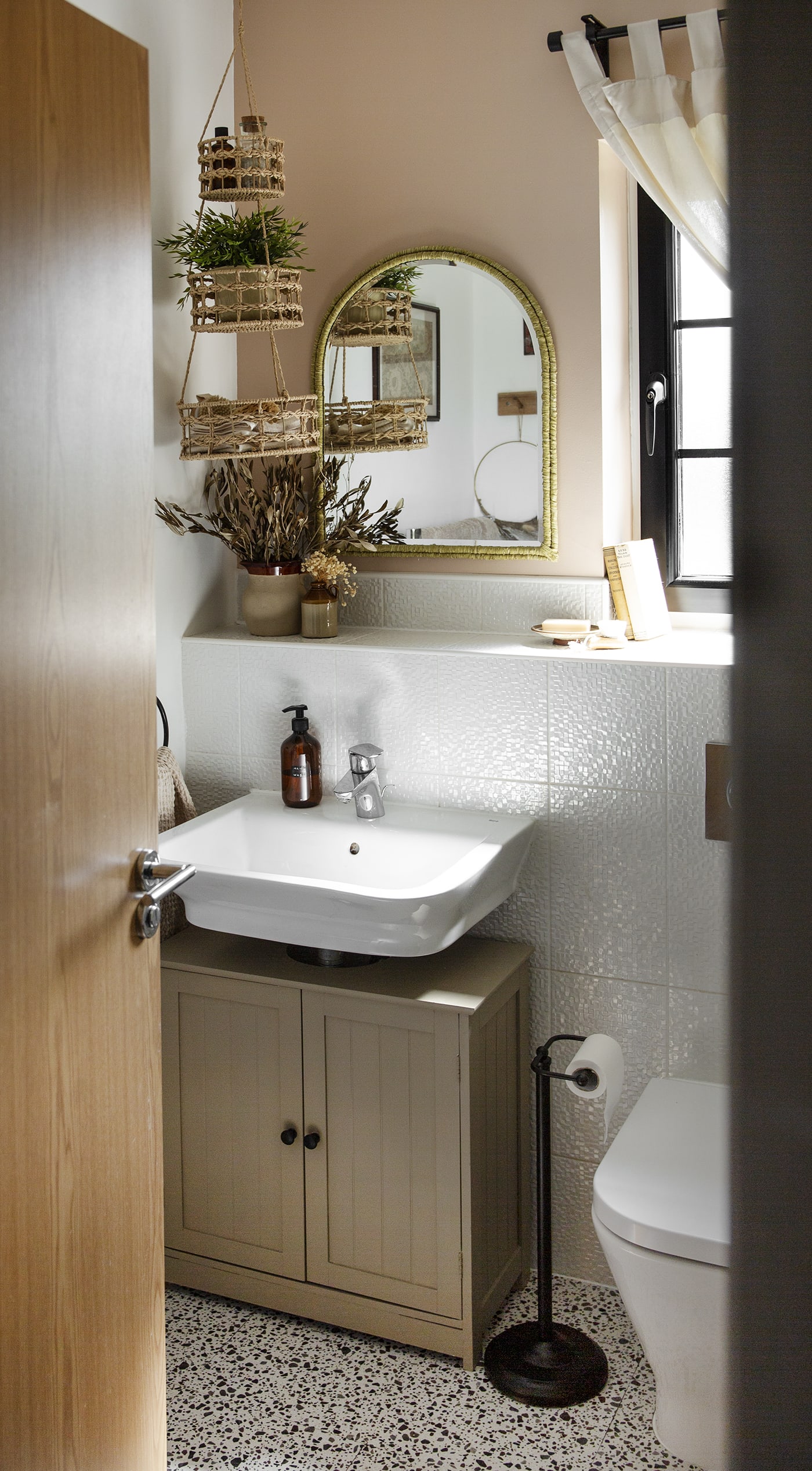 Renter-Friendly Bathroom Renovation — DIY DARLING